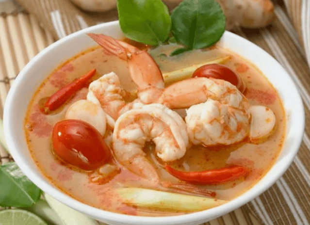 Tono de ñame de sopa con camarones